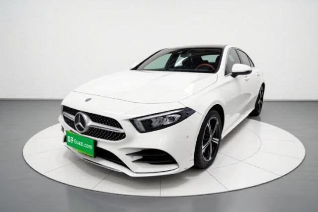 Używany Mercedes-Benz A-Class 2022 Revised Version A 200 L Sport Sedan Fashionable Style