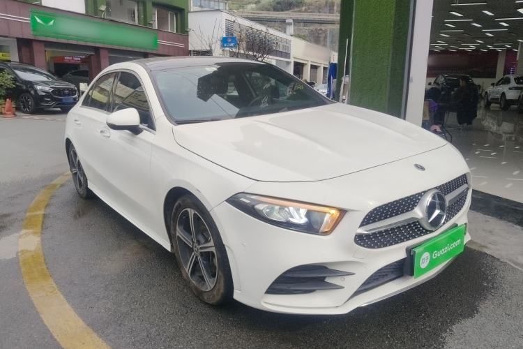 Used Mercedes-Benz A-Class 2022 Second Facelift A 200 L Sport Sedan Fashion Version Exterior 1
