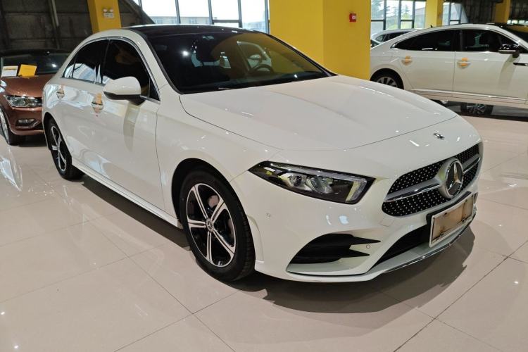 Used Mercedes-Benz A-Class 2022 Revised Version A 200 L Sport Sedan Fashionable Style Exterior 1