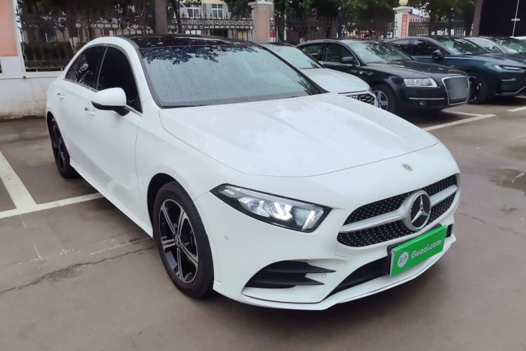 Used Mercedes-Benz A-Class 2022 Revised Version A 200 L Sport Sedan Fashionable Style Exterior 1