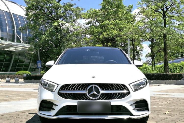 Used Mercedes-Benz A-Class 2022 Revised Version A 200 L Sport Sedan Fashionable Style Exterior 1
