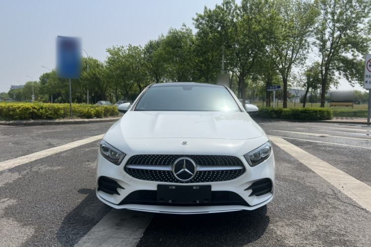 Used Mercedes-Benz A-Class 2022 Restyled A 200 L Sport Sedan Fashion Version Exterior 1
