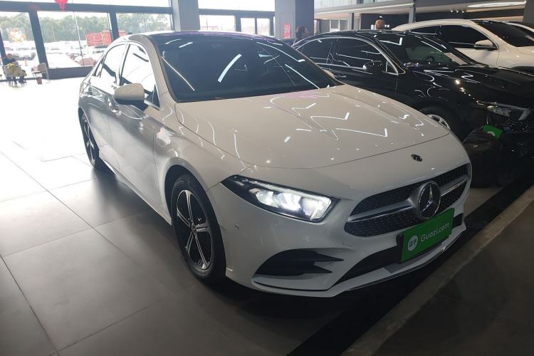 Used Mercedes-Benz A-Class 2022 Revised Version A 200 L Sport Sedan Fashionable Style Exterior 1