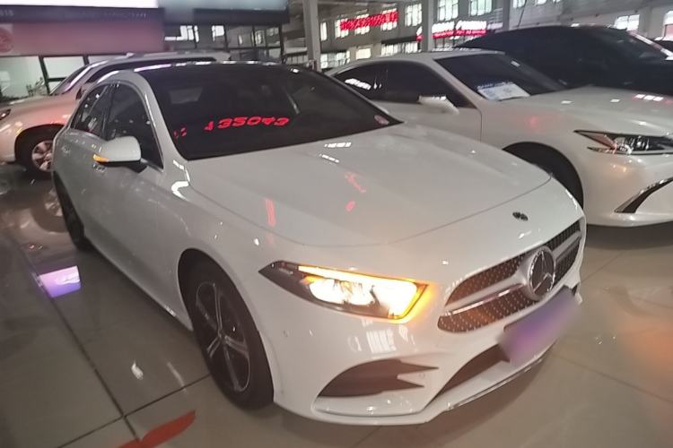 Used Mercedes-Benz A-Class 2022 Revised Version A 200 L Sport Sedan Fashionable Style Exterior 1