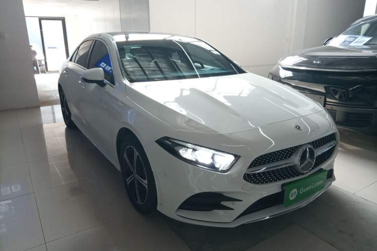 Used Mercedes-Benz A-Class 2022 Revised Version A 200 L Sport Sedan Fashionable Style Exterior 1
