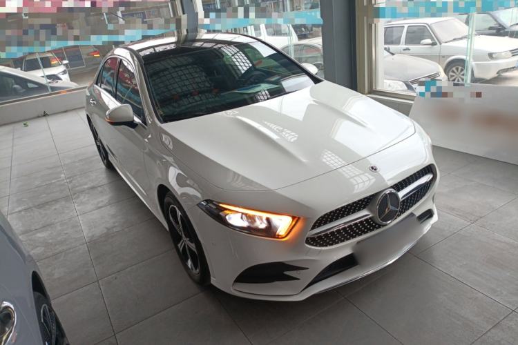 Used Mercedes-Benz A-Class 2022 Revised Version A 200 L Sport Sedan Fashionable Style Exterior 1