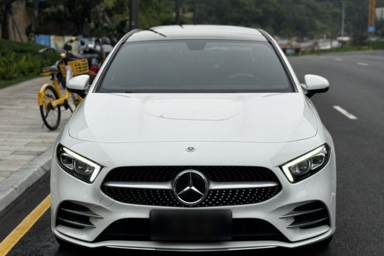 Used Mercedes-Benz A-Class 2022 Revised Version A 200 L Sport Sedan Fashionable Style Exterior 1