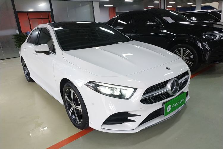 Used Mercedes-Benz A-Class 2022 Revised Version A 200 L Sport Sedan Fashionable Style Exterior 1