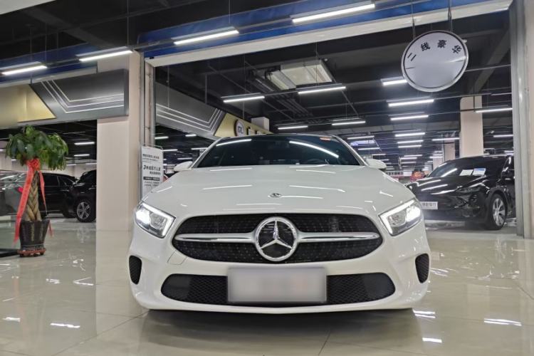 Used Mercedes-Benz A-Class 2022 Revised A 200 Dynamic Edition Exterior 1
