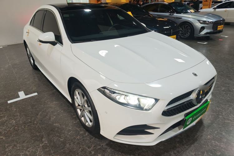 Used Mercedes-Benz A-Class 2022 Restyled A 200 L Sport Sedan Fashion Version Exterior 1