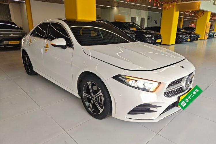 Used Mercedes-Benz A-Class 2022 Revised Version A 200 L Sport Sedan Fashionable Style Exterior 1