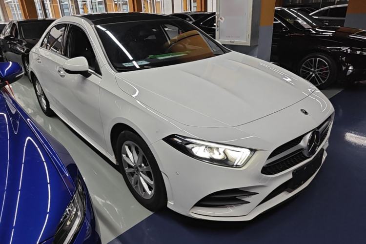 Used Mercedes-Benz A-Class 2022 Restyled A 200 L Sport Sedan Fashion Version Exterior 1