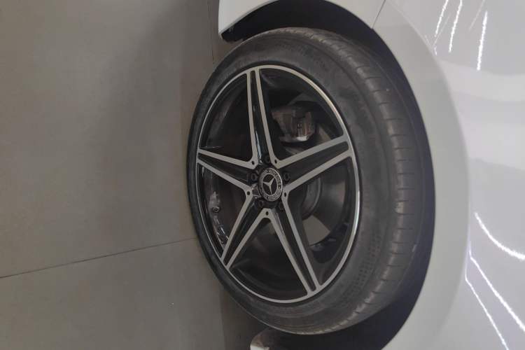 Used Mercedes-Benz A-Class 2022 Second Facelift A 200 L Sport Sedan Fashion Version Exterior 10