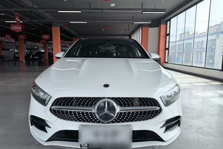 Used Mercedes-Benz A-Class 2022 Restyled A 200 L Sport Sedan Fashion Version Exterior 11