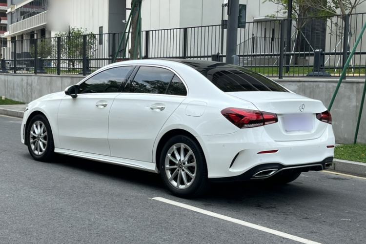 Used Mercedes-Benz A-Class 2022 Restyled A 200 L Sport Sedan Fashion Version Exterior 2