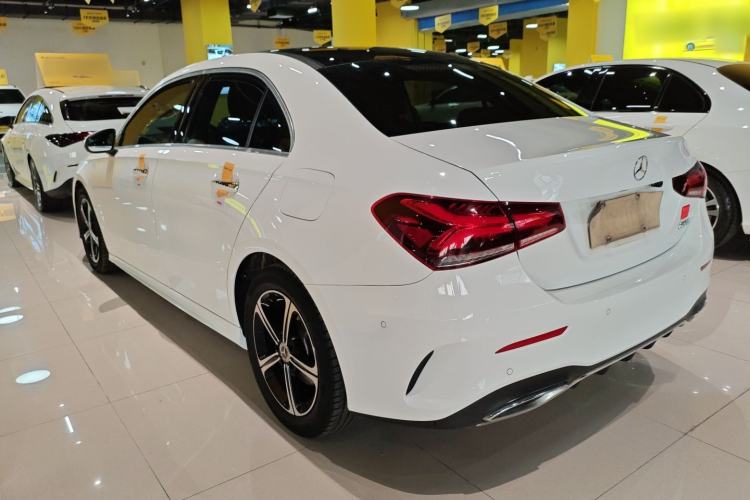 Used Mercedes-Benz A-Class 2022 Revised Version A 200 L Sport Sedan Fashionable Style Exterior 2