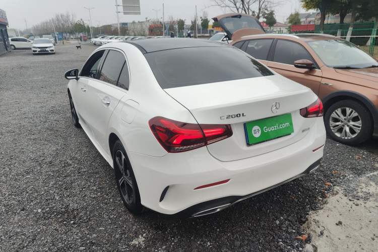 Used Mercedes-Benz A-Class 2022 Revised Version A 200 L Sport Sedan Fashionable Style Exterior 2