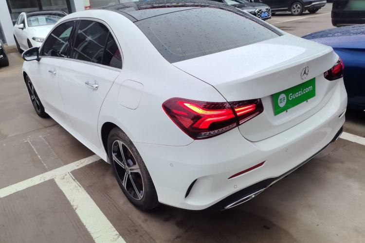 Used Mercedes-Benz A-Class 2022 Revised Version A 200 L Sport Sedan Fashionable Style Exterior 2