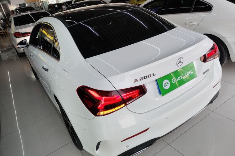 Used Mercedes-Benz A-Class 2022 Revised Version A 200 L Sport Sedan Fashionable Style Exterior 2