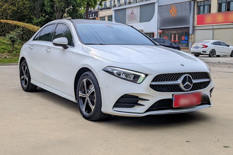 Used Mercedes-Benz A-Class 2022 Restyled A 200 L Sport Sedan Fashion Version Exterior 2