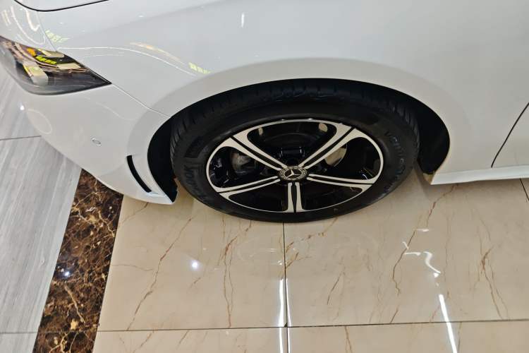 Used Mercedes-Benz A-Class 2022 Revised Version A 200 L Sport Sedan Fashionable Style Exterior 2