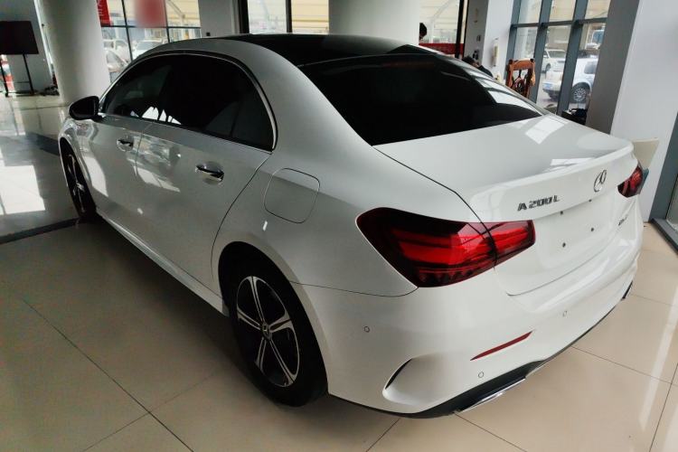 Used Mercedes-Benz A-Class 2022 Revised Version A 200 L Sport Sedan Fashionable Style Exterior 2
