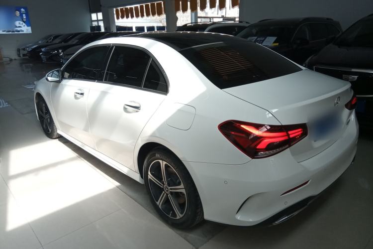 Used Mercedes-Benz A-Class 2022 Revised Version A 200 L Sport Sedan Fashionable Style Exterior 2