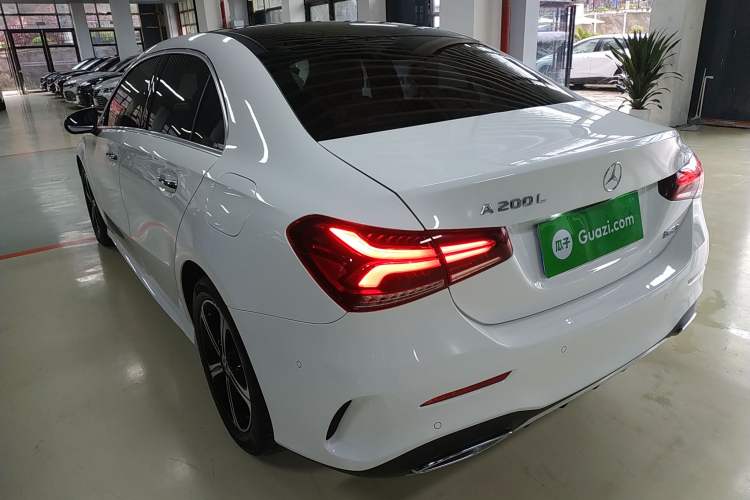 Used Mercedes-Benz A-Class 2022 Revised Version A 200 L Sport Sedan Fashionable Style Exterior 2