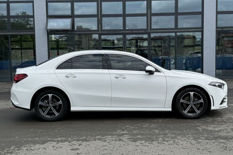 Used Mercedes-Benz A-Class 2022 Revised Version A 200 L Sport Sedan Fashionable Style Exterior 2