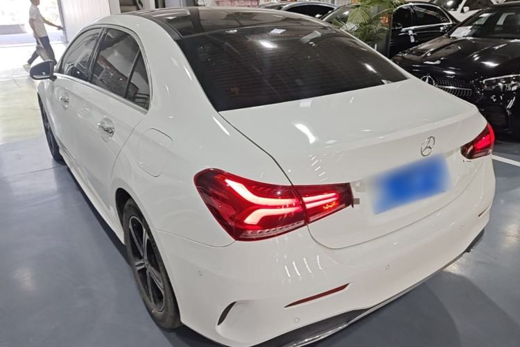 Used Mercedes-Benz A-Class 2022 Revised Version A 200 L Sport Sedan Fashionable Style Exterior 2