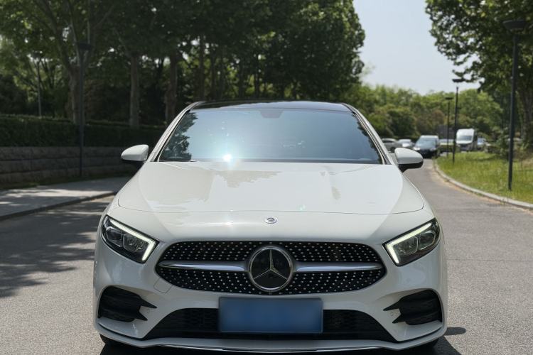 Used Mercedes-Benz A-Class 2022 Revised Version A 200 L Sport Sedan Fashionable Style Exterior 2