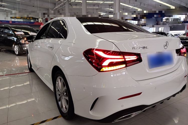 Used Mercedes-Benz A-Class 2022 Restyled A 200 L Sport Sedan Fashion Version Exterior 2