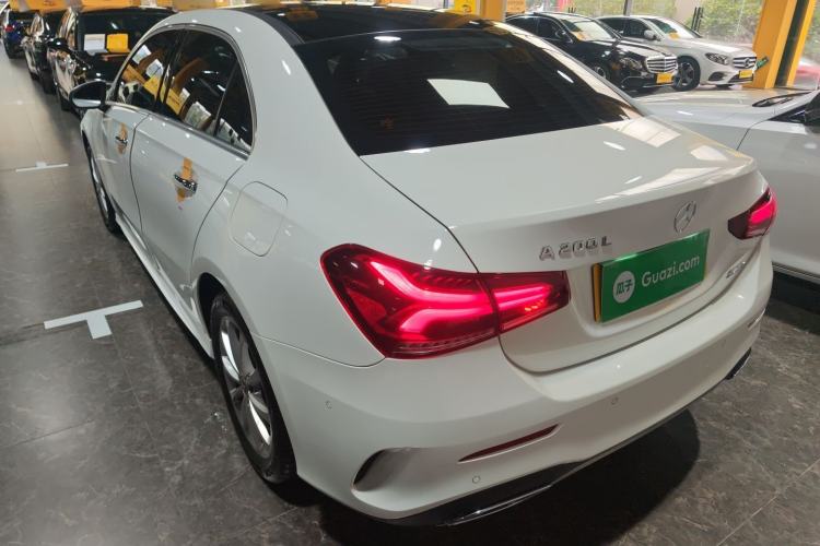Used Mercedes-Benz A-Class 2022 Restyled A 200 L Sport Sedan Fashion Version Exterior 2