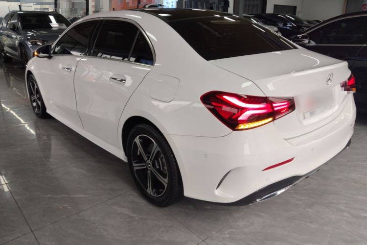 Used Mercedes-Benz A-Class 2022 Revised Version A 200 L Sport Sedan Fashionable Style Exterior 2
