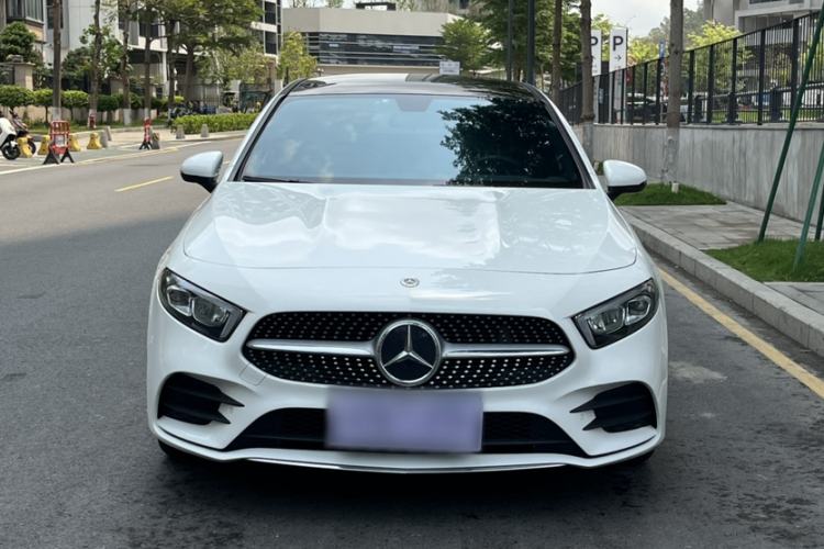 Used Mercedes-Benz A-Class 2022 Restyled A 200 L Sport Sedan Fashion Version Exterior 3