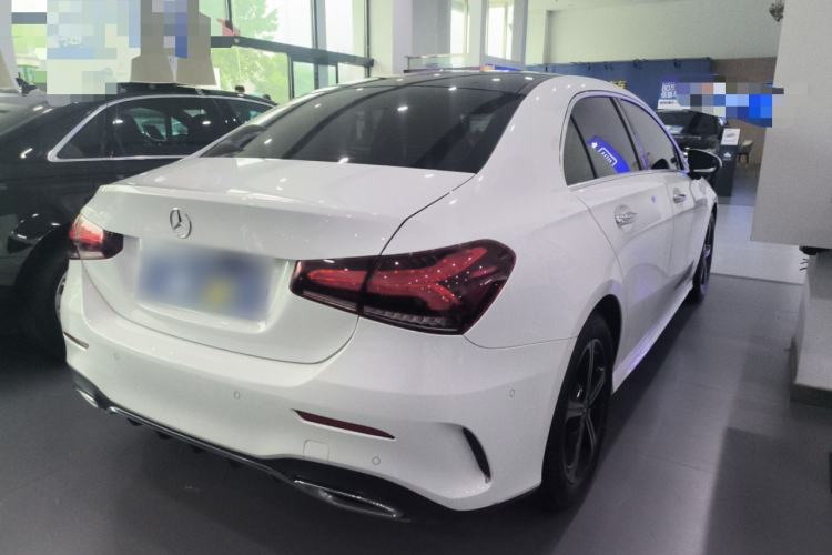 Used Mercedes-Benz A-Class 2022 Revised Version A 200 L Sport Sedan Fashionable Style Exterior 3