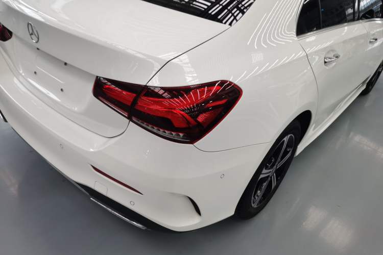 Used Mercedes-Benz A-Class 2022 Revised Version A 200 L Sport Sedan Fashionable Style Exterior 3