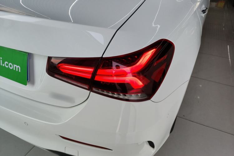 Used Mercedes-Benz A-Class 2022 Revised Version A 200 L Sport Sedan Fashionable Style Exterior 3