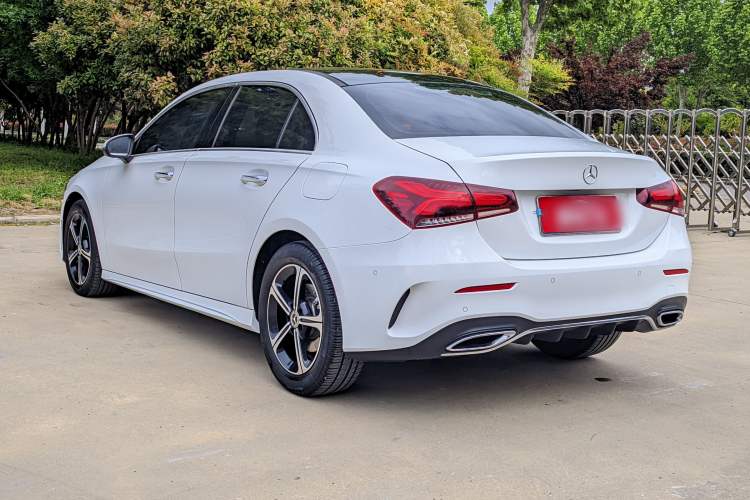 Used Mercedes-Benz A-Class 2022 Restyled A 200 L Sport Sedan Fashion Version Exterior 3
