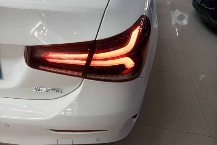 Used Mercedes-Benz A-Class 2022 Revised Version A 200 L Sport Sedan Fashionable Style Exterior 3