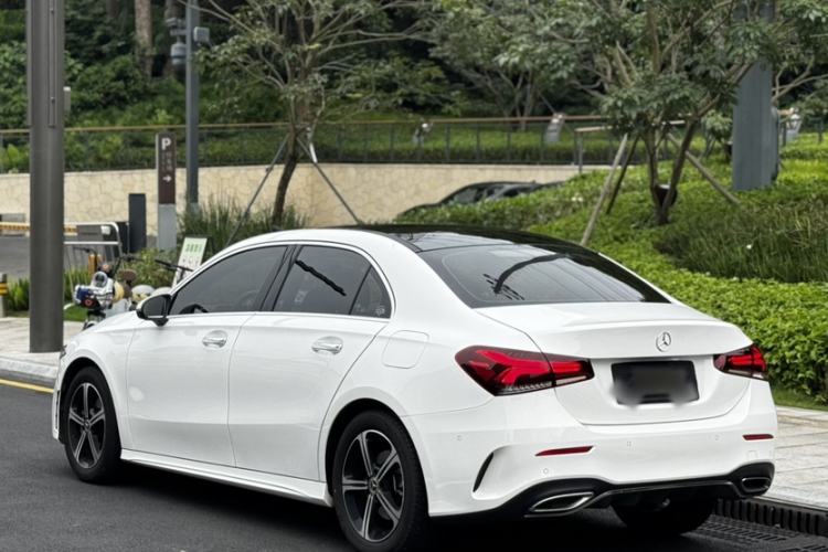 Used Mercedes-Benz A-Class 2022 Revised Version A 200 L Sport Sedan Fashionable Style Exterior 3