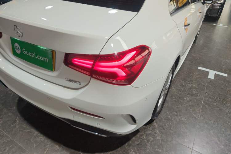 Used Mercedes-Benz A-Class 2022 Restyled A 200 L Sport Sedan Fashion Version Exterior 3