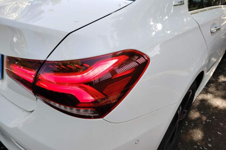 Used Mercedes-Benz A-Class 2022 Second Facelift A 200 L Sport Sedan Fashion Version Exterior 3