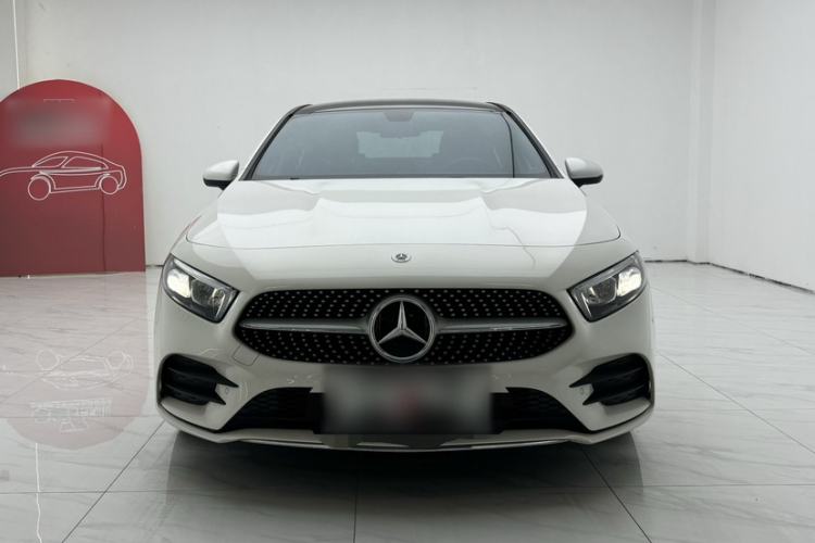 Used Mercedes-Benz A-Class 2022 Revised Version A 200 L Sport Sedan Fashionable Style Exterior 3