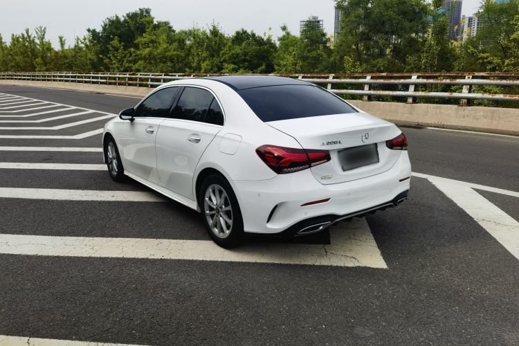 Used Mercedes-Benz A-Class 2022 Restyled A 200 L Sport Sedan Fashion Version Exterior 4