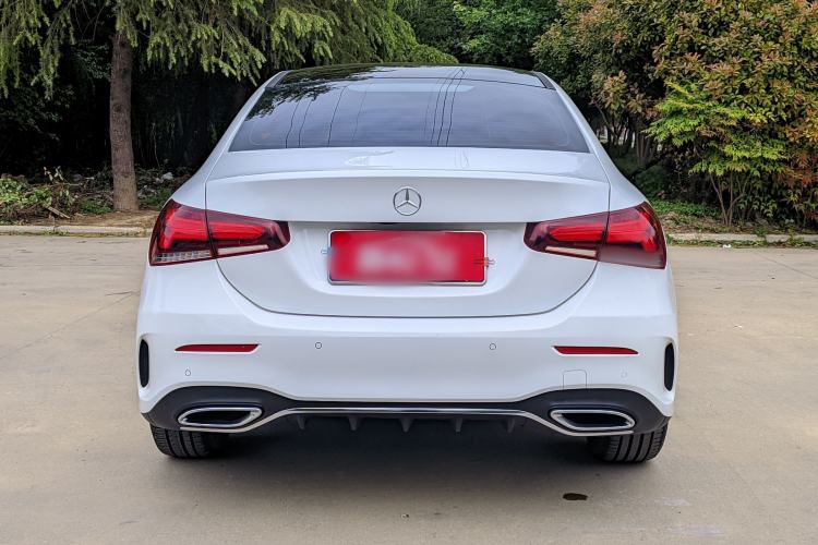 Used Mercedes-Benz A-Class 2022 Restyled A 200 L Sport Sedan Fashion Version Exterior 4
