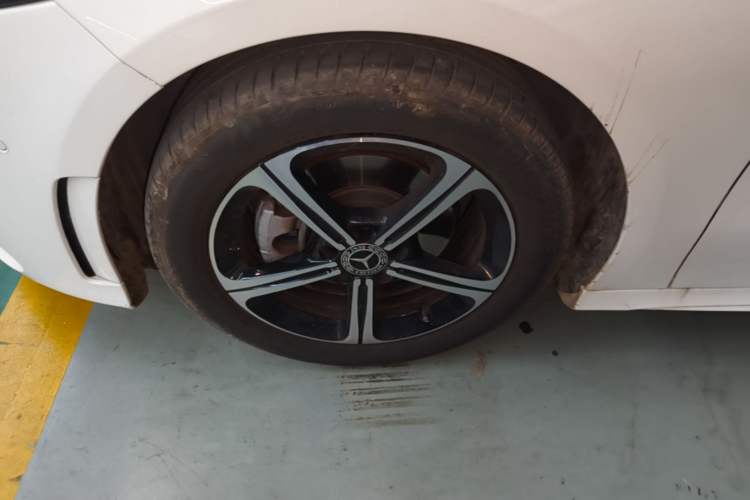 Used Mercedes-Benz A-Class 2022 Revised Version A 200 L Sport Sedan Fashionable Style Exterior 4