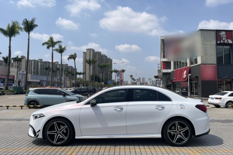Used Mercedes-Benz A-Class 2022 Second Facelift A 200 L Sport Sedan Fashion Version Exterior 4