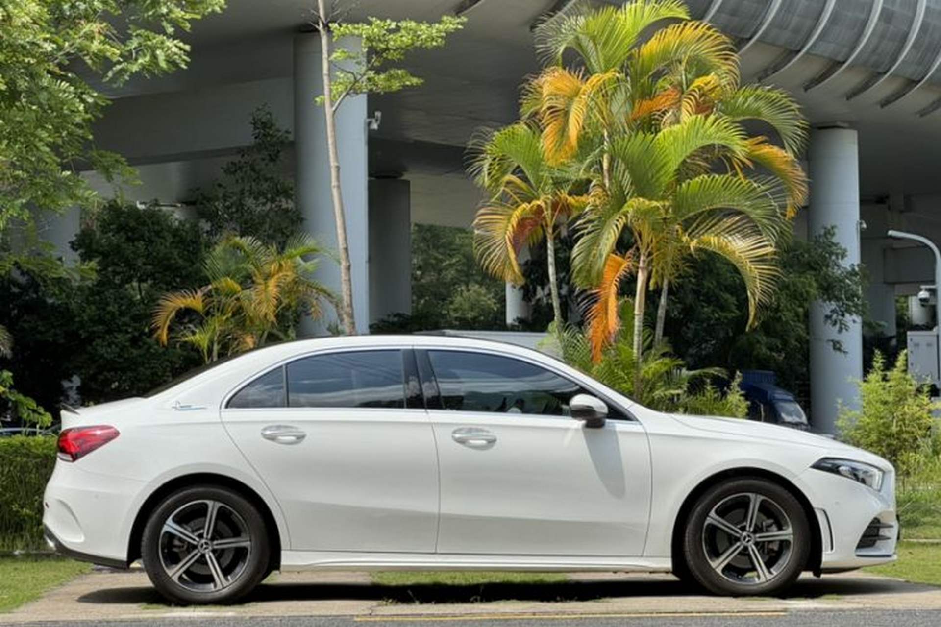 Used Mercedes-Benz A-Class 2022 Revised Version A 200 L Sport Sedan Fashionable Style Exterior 4