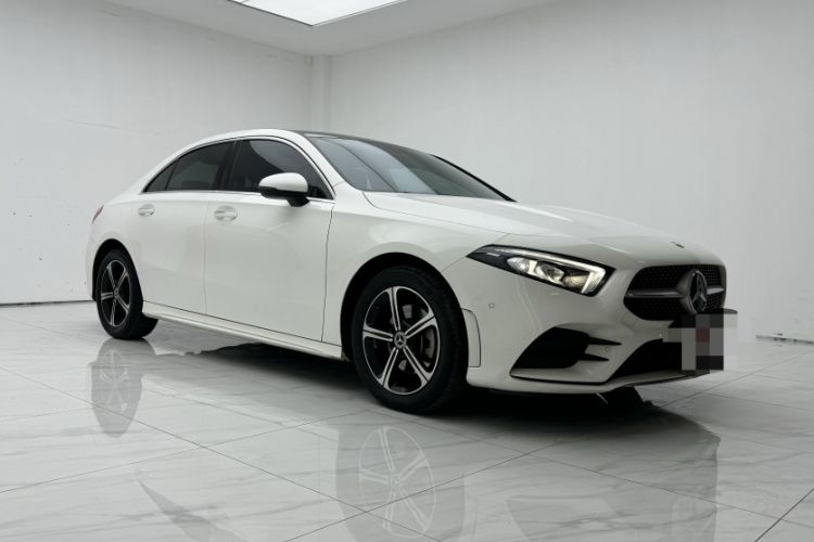 Used Mercedes-Benz A-Class 2022 Revised Version A 200 L Sport Sedan Fashionable Style Exterior 4